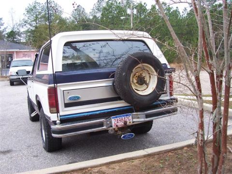 1984 Ford Bronco photo