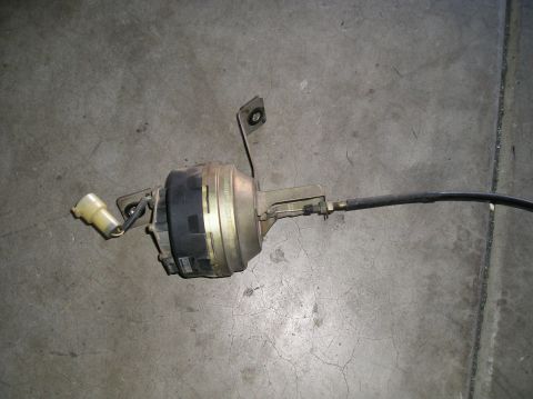 1986 Toyota Hilux - actuator