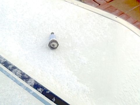 1986 Ford Bronco - Another angle of the Broken plug.