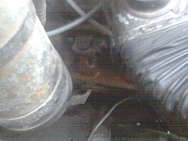 Wide angle shot of the #3 plug half that's still in the head.
