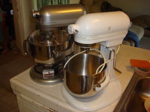 1983 Ford Bronco - The old mixer took a dive and i got a steal on the PRO620
