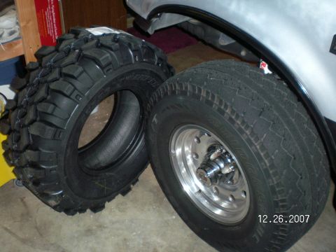 1996 Ford Bronco - Bet these will throw some mud !!