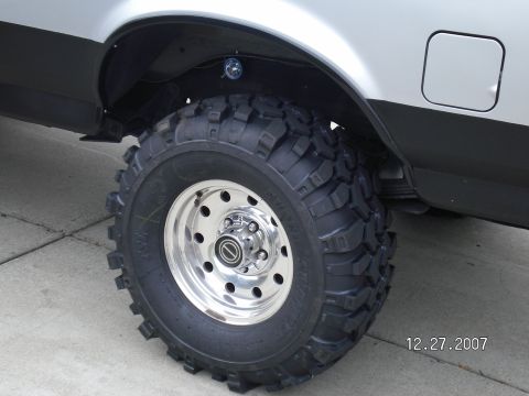 1996 Ford Bronco - Can't beat the look of a mud tire. Put in 8oz. of beads to balance them & removed all weights. Still need to fine tune them. Just got back…