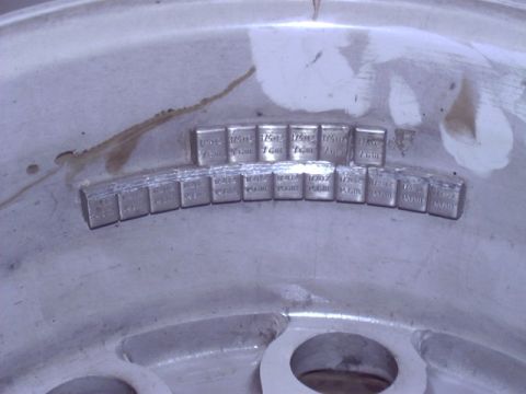 2000 Ford Excursion photo