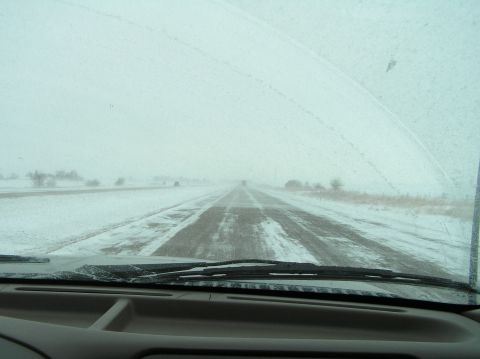 2000 Ford Excursion - Driving through a winter storm in Iowa.