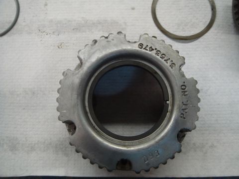 1996 Ford Bronco - Close-up of a Warn manual hub part, showing patent number and other markings.