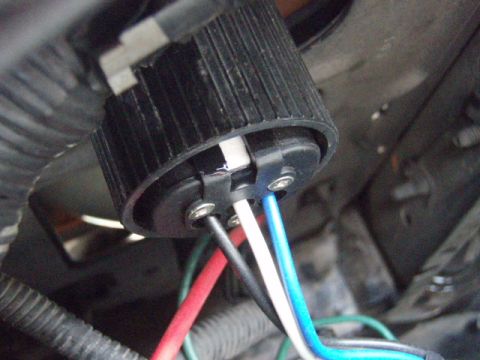 1995 Ford F-150 - Ceramic 9007/HB5 conector