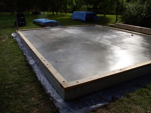 1986 Ford Bronco - Got the boards bolted in and the Xlene concrete sealer is dry.