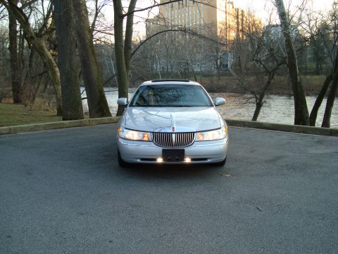 2002 Lincoln Town Car - All lights!