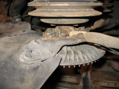 1978 Ford Bronco - Some jackass welded the fan to the water pump with bolts laid sideways. Couldn't even get the pump off til the crank pulley was off.