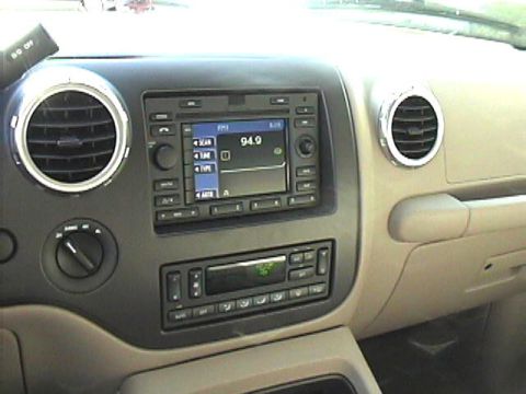 2003 Ford Expedition photo