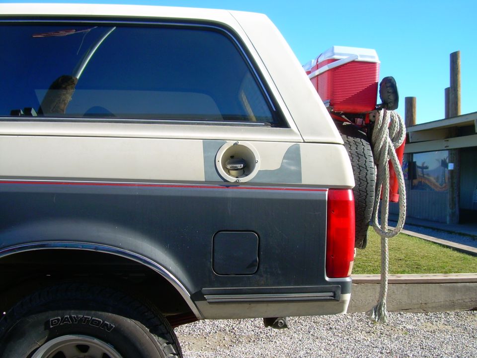 1991 Ford Bronco rear quarter panel with fuel door and spare tire carrier