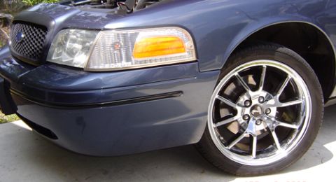 1998 Ford Crown Victoria - Wheel sig