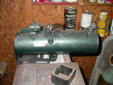 1990 Ford Bronco - 12v hydraulic pump, from a snow plow.