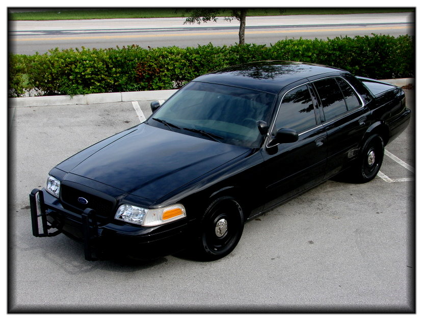 Black 1998 Ford Crown Victoria police car, 3q-front view