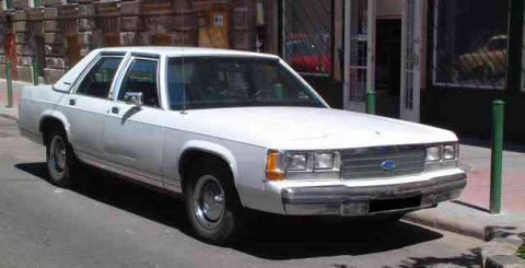 1991 Ford LTD Crown Victoria photo