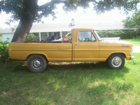 1971 Ford F-250 - right side
