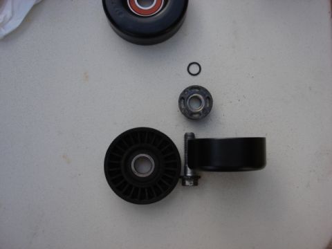 1983 Ford Bronco - here is how it goes back together. the o-ring holds this all together.