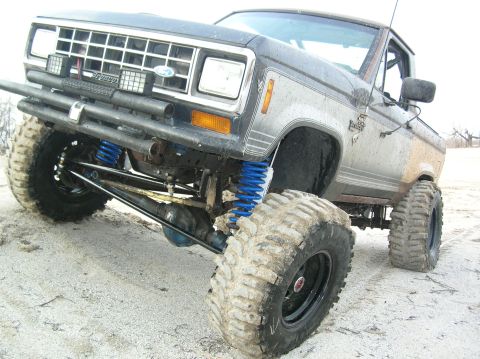 1985 Ford Bronco II - wanted to see if anything was binding or had slack,obstructions, ect.