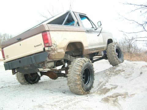 1985 Ford Bronco II - everything seemed fine, I have to do some front fender trimming and add a limiting strap up front.