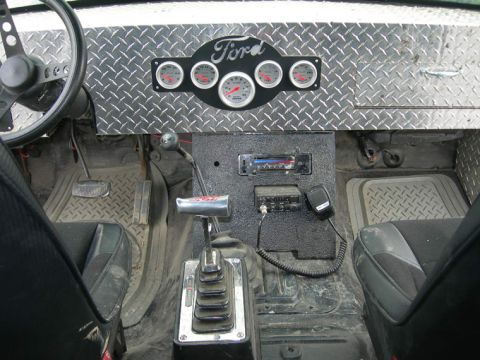 1985 Ford Bronco - Only the necessities.
