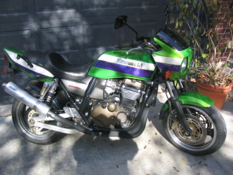1981 Kawasaki Bayou - stock mirrors back on