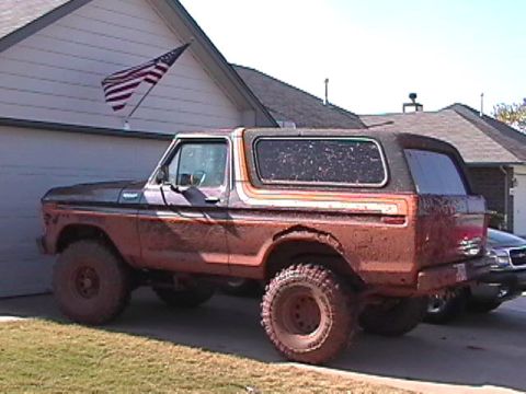 1979 Ford Bronco - The bad thing about the first time out is that I got stuck they call it the "honey Hole" and hole it was. The really bad thing is that I go…