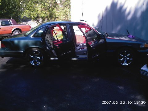 1995 Ford Crown Victoria “Crown Vic'”