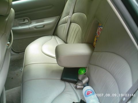 1995 Ford Crown Victoria photo
