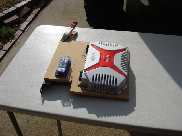 This is how it will all fit. not too bad. there is enough space so the power does not bleed into the amp.