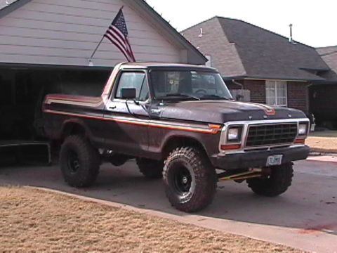 1979 Ford Bronco - Can't wait till it warms up and I can go like this all the time.