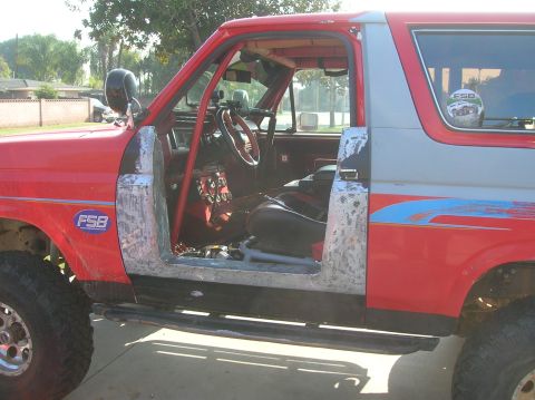 1985 Ford Bronco - test fit on drivers side