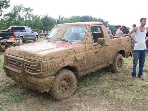 1988 Ford Bronco - Brighton, IL mud bog