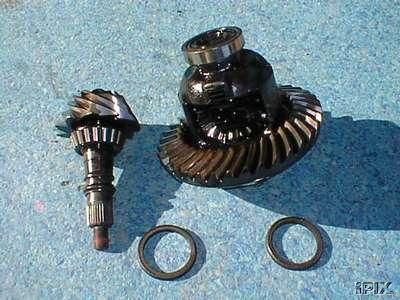 1996 Ford Crown Victoria - posi differential... he he he, No more one wheel peels