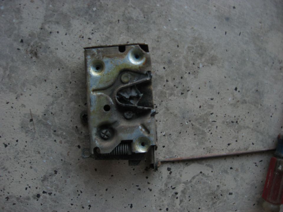 Original rod-operated latch.