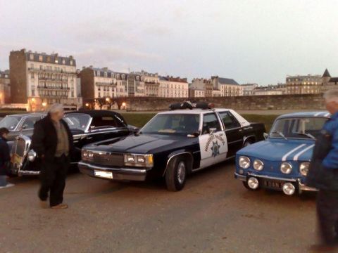 1991 Ford Crown Victoria - TraversÃ©e de Paris run