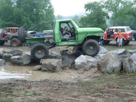1978 Ford Bronco - Modified 1978 Ford Bronco navigating a rocky obstacle course.