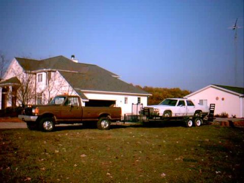 1996 Ford Crown Victoria - F350 towing 86 Vic