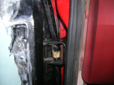 1985 Ford Bronco - hinge pin.