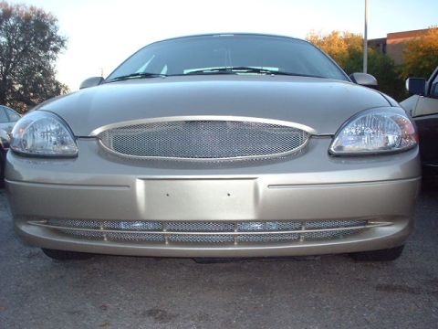 2000 Ford Taurus photo
