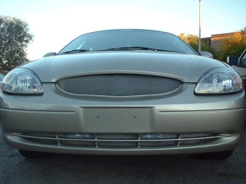 2000 Ford Taurus photo