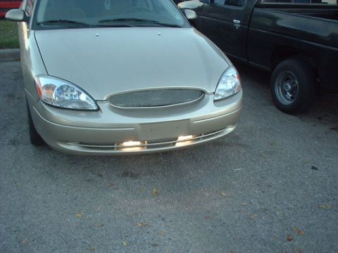 2000 Ford Taurus photo