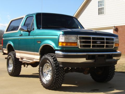 1996 Ford Bronco photo