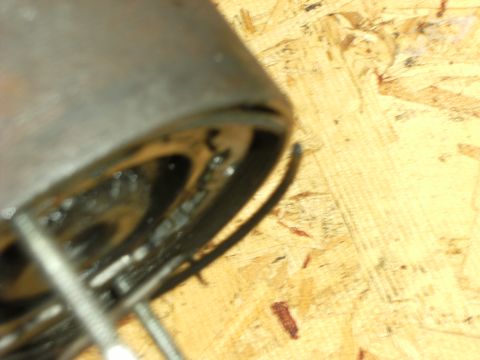 1992 Ford F-150 - Remove the retaining ring
