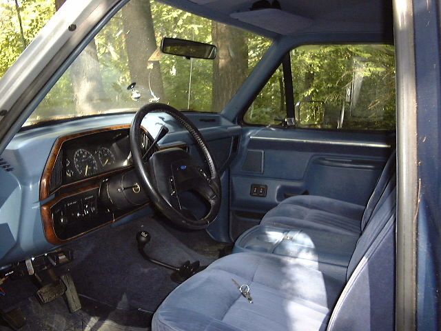 A little peek inside, still clean!