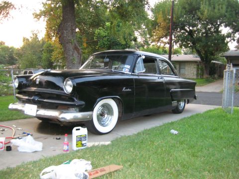 1953 Ford Mainline - I was changing all the fluids getting her ready for the winter months