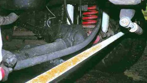 1979 Ford Bronco - Just to think that it used to be straight.(A "Crazed" pic)