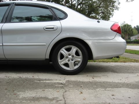 2002 Ford Taurus photo