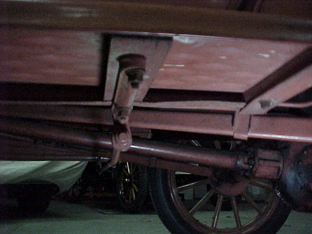 Running board bracket Left Rear