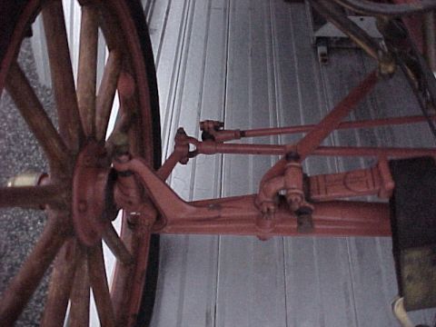 1912 Ford Model T - Coarse thread drag link adjustment on the passenger side